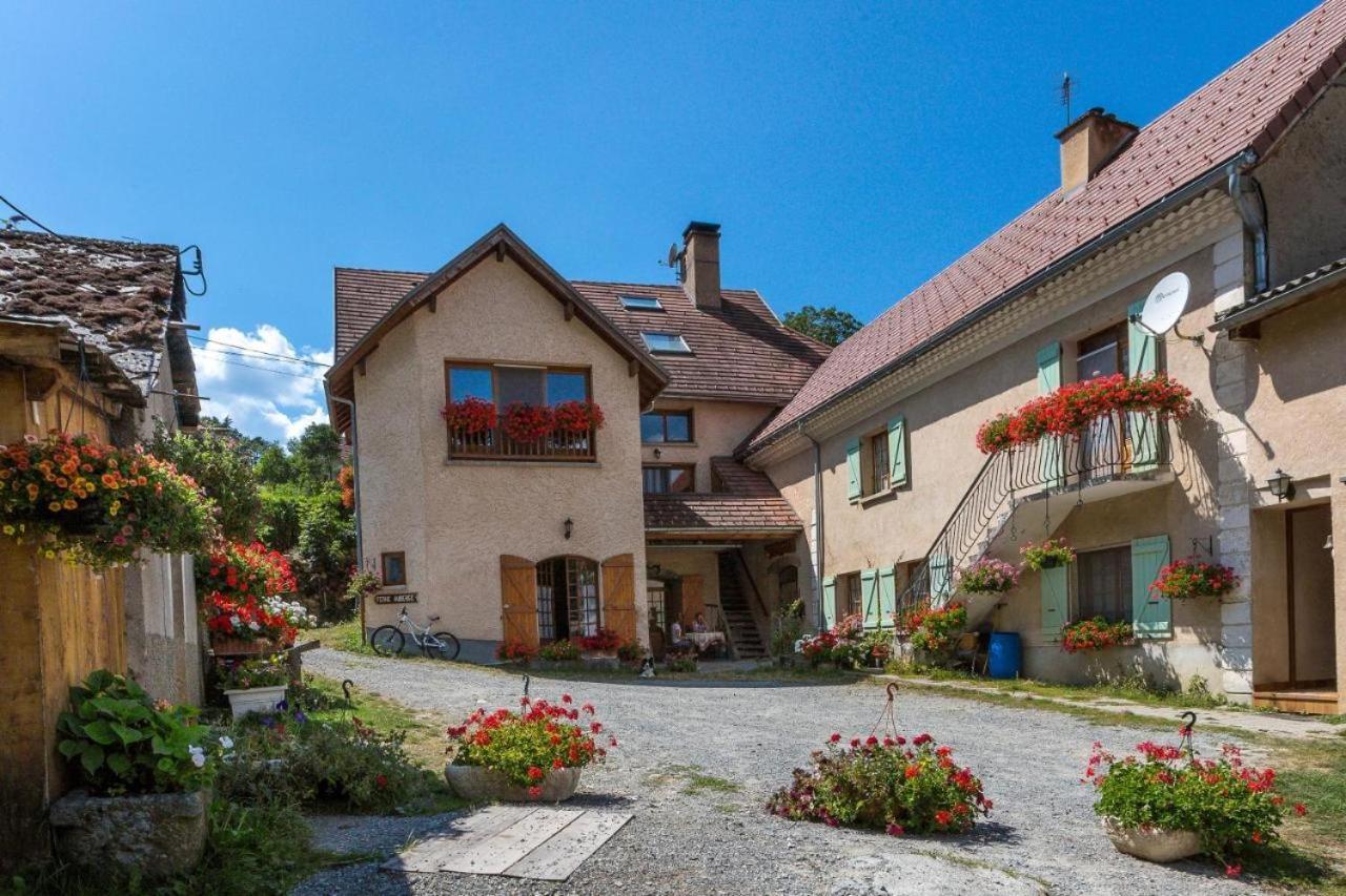 Les Clarines Perceneige - Chambre D'Hotes Vue Sur Montagne Saint-Jacques-en-Valgodemard Exterior photo